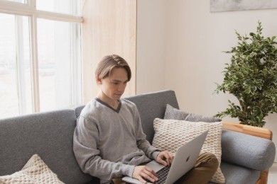 Bewerbungsschreiben 2025 – Muster, Aufbau & Tipps