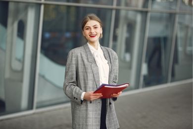 Curriculum Vitae (CV): Vorlage, Muster & Beispiele 2025