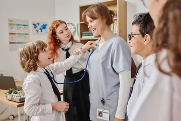 Lebenslauf als Schulkrankenschwester: Beispiel & Tipps