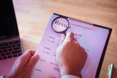 Kopfzeile im Lebenslauf gestalten: Muster und Tipps
